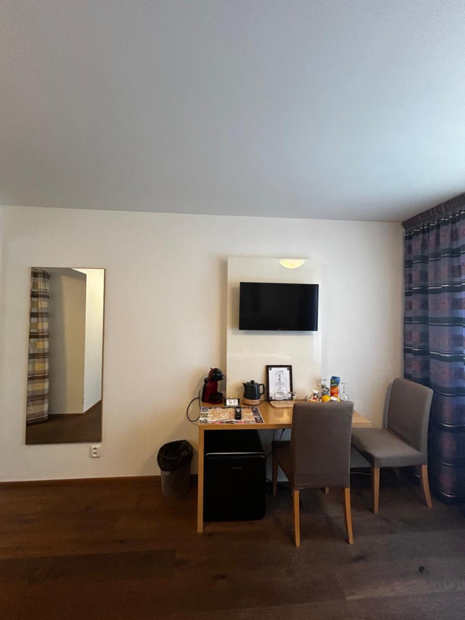 Aparthotel Tycho De Brahe Prague Exterior photo
